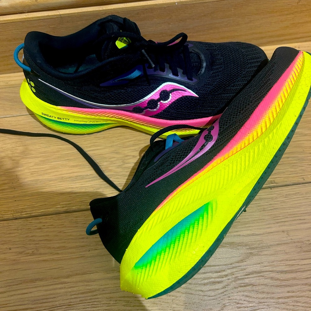 Saucony Triumph 21 women’s size 7.5
